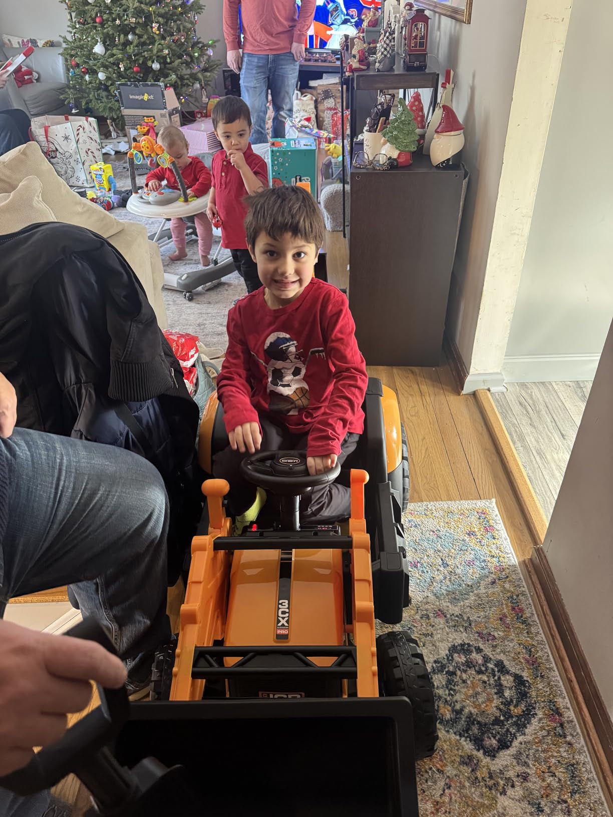 First Ride On JCB Excavator – Safe, Fun, and Built for Kids photo review